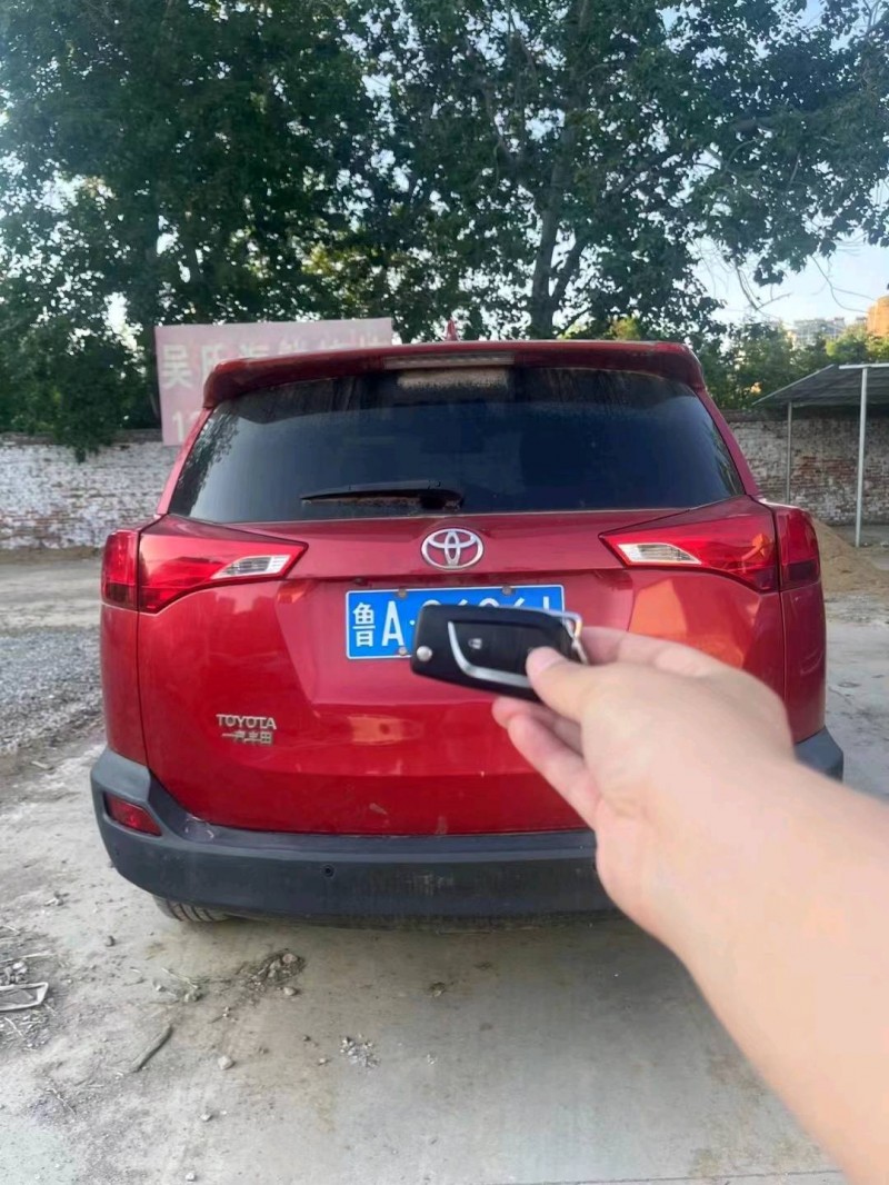 枣庄15年丰田RAV4荣放8