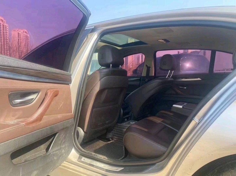 保定15年宝马5系7