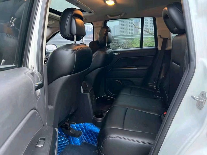 邵阳13年Jeep指南者7