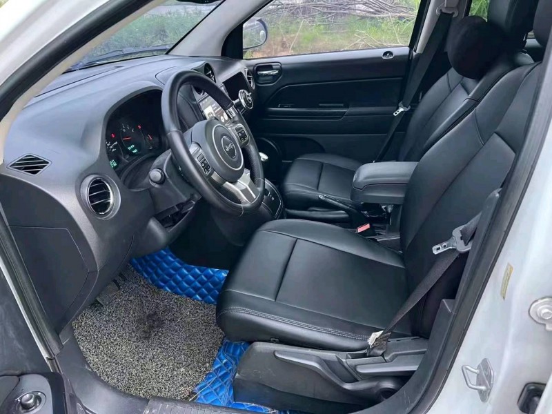 邵阳13年Jeep指南者8