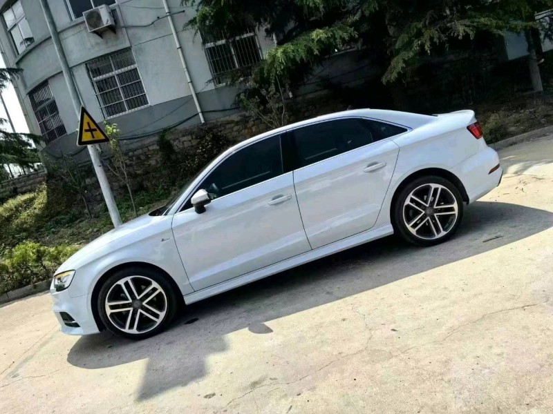 东营19年奥迪A33