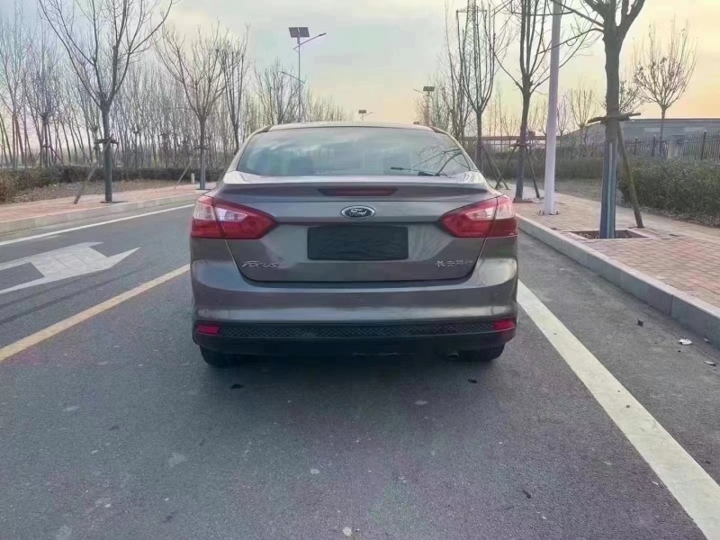 廊坊14年福特福克斯9