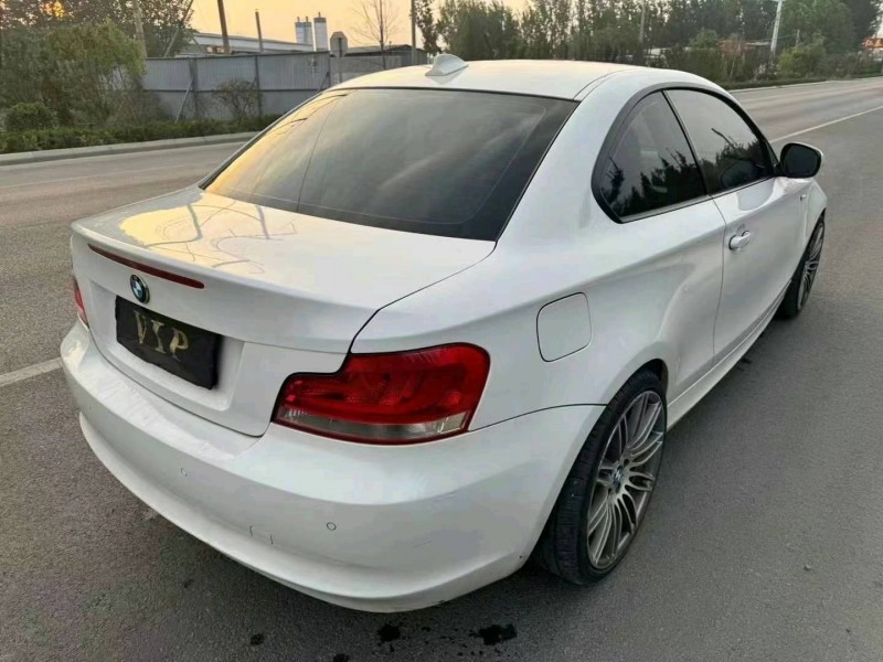 东营13年宝马1系4