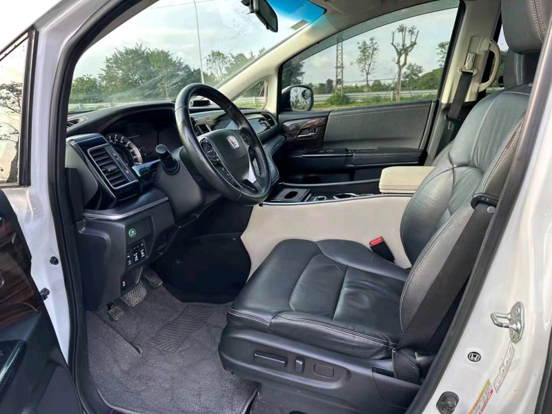 汕头16年本田艾力绅8