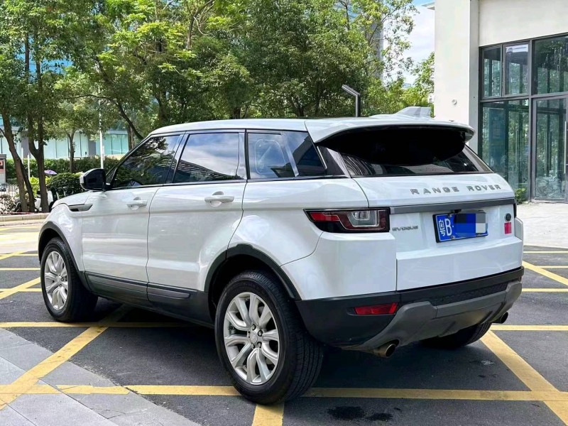 汕头17年路虎极光5