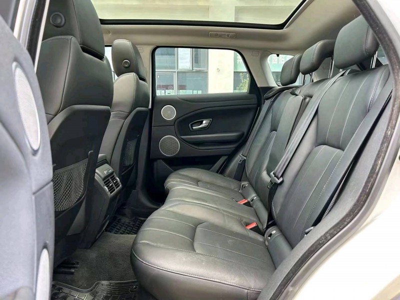 汕头17年路虎极光8