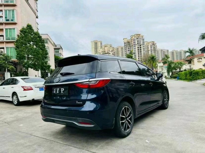 汕头18年比亚迪宋MAX4