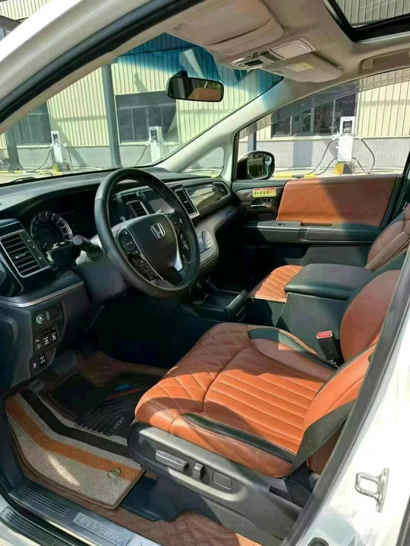 汕头17年本田艾力绅8