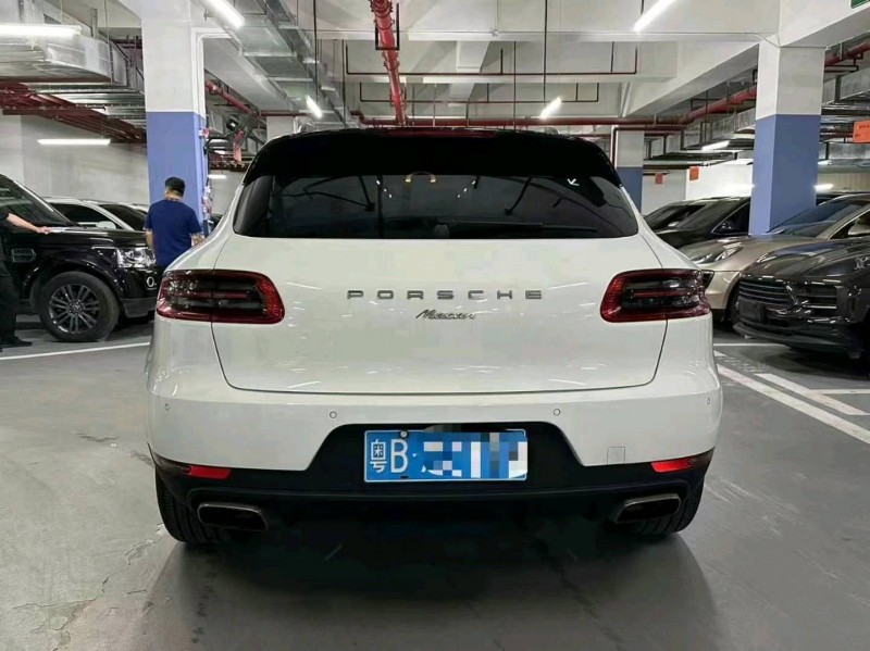 珠海16年保時捷Macan5
