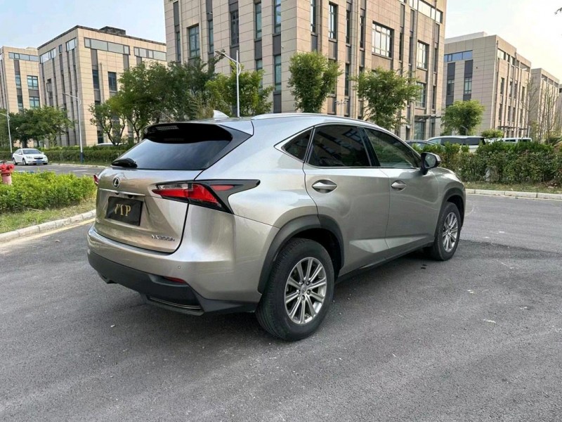徐州16年雷克萨斯NX8