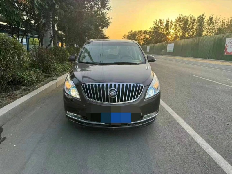 枣庄13年别克GL81