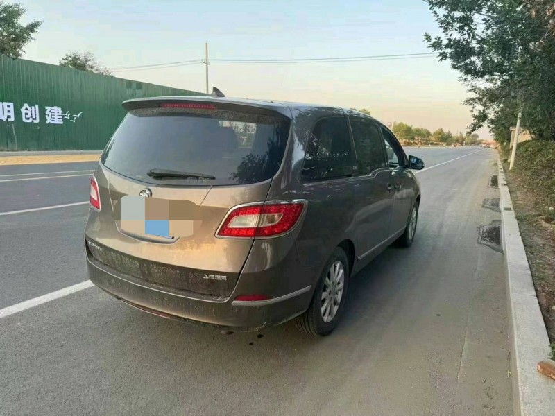 枣庄13年别克GL86