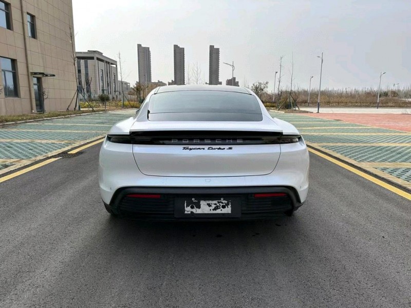 徐州22年保时捷Taycan9
