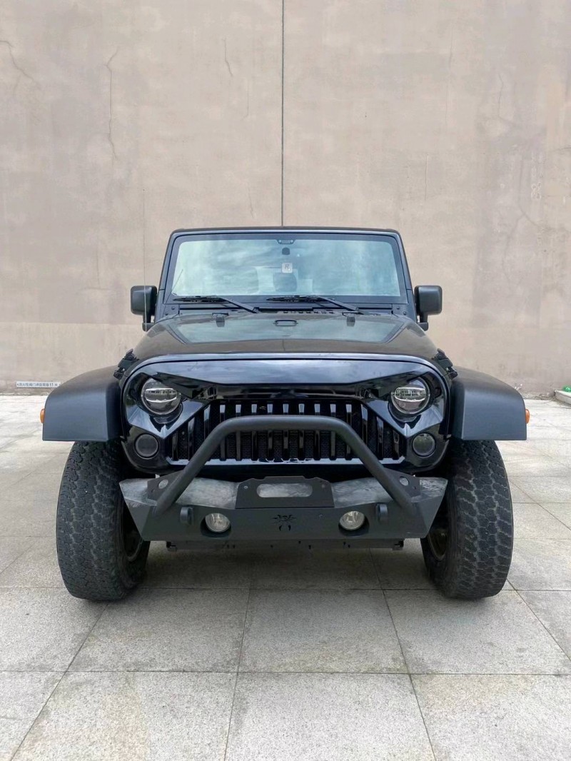 營口15年Jeep牧馬人1