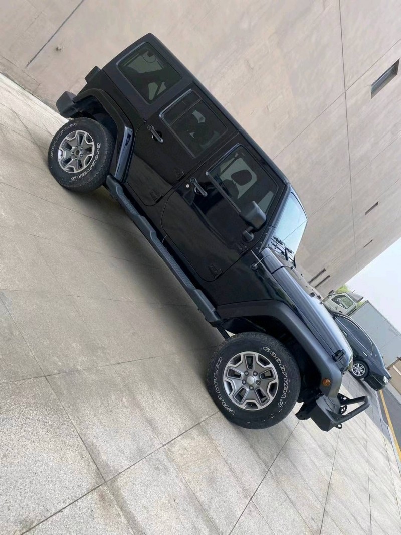 營口15年Jeep牧馬人2