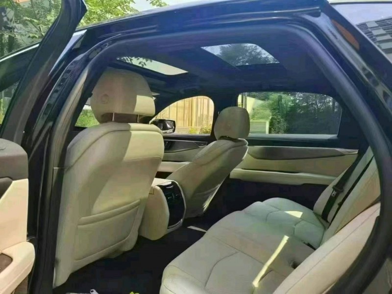 成都24年凯迪拉克CT64