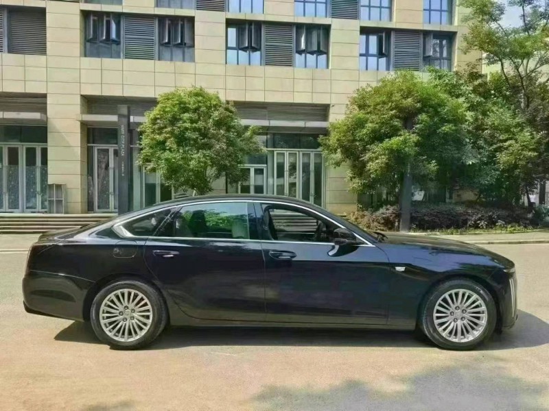 成都24年凯迪拉克CT68