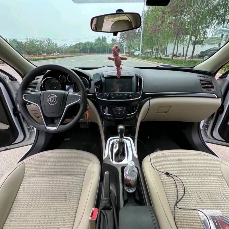 枣庄17年别克君威5