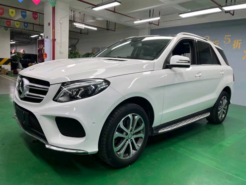 成都17年奔驰GLE3