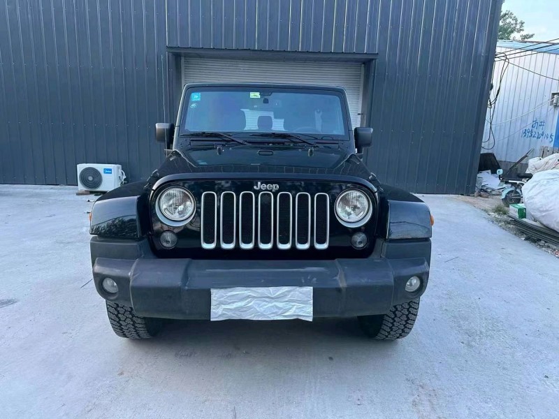 徐州18年Jeep牧马人1