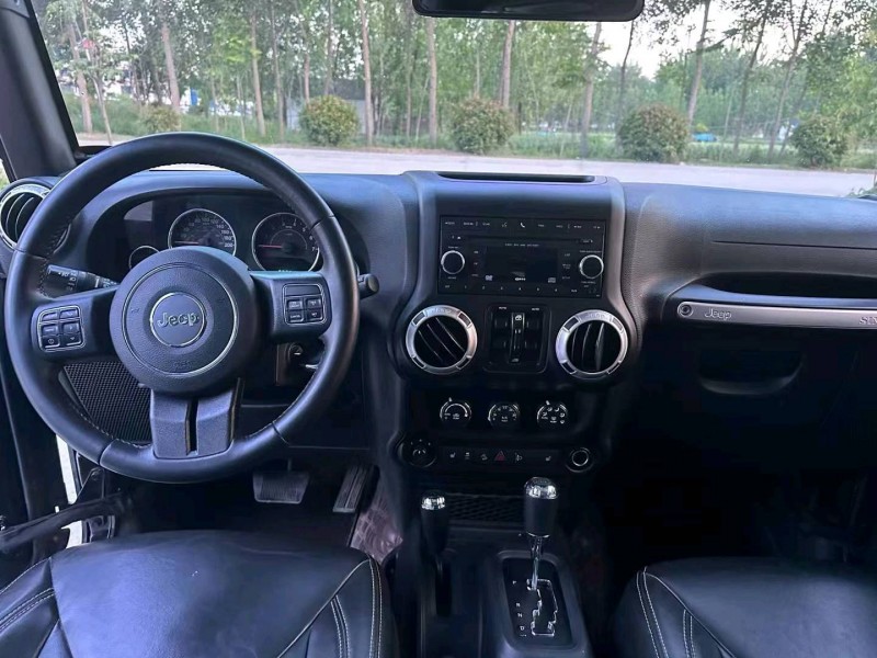 徐州18年Jeep牧马人4