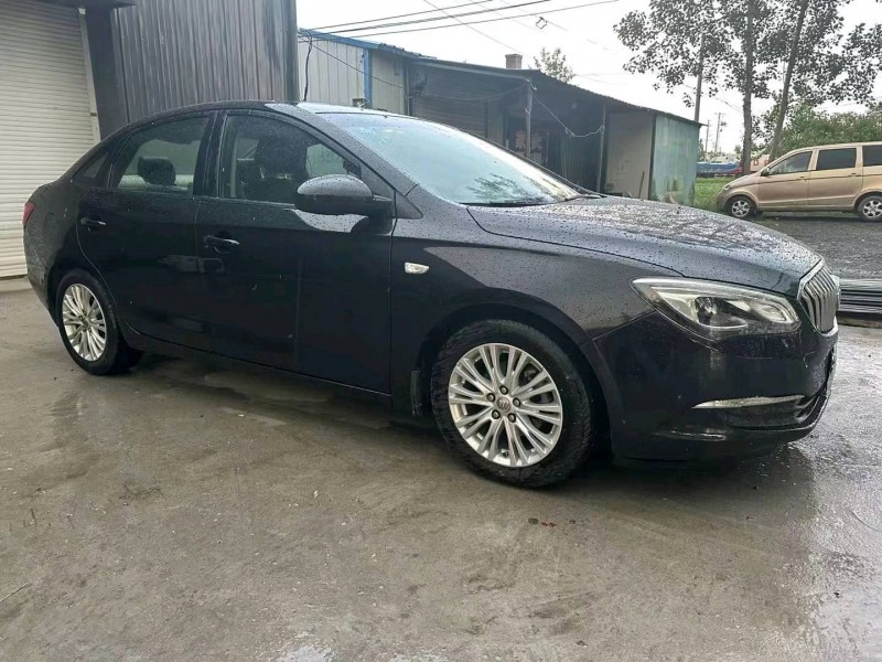 徐州16年别克英朗2