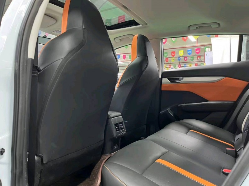 成都22年东风奕炫5