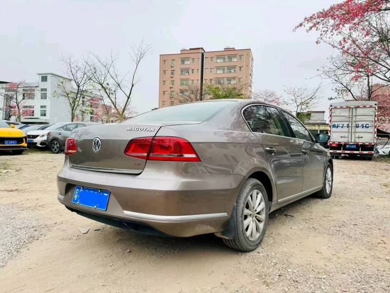 广州14年大众迈腾9
