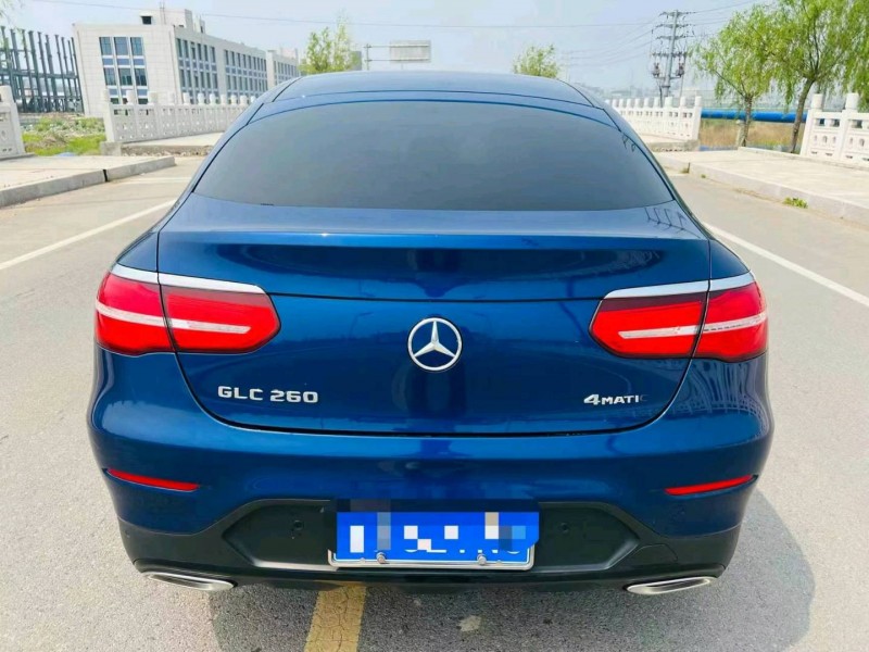 东营18年奔驰GLC8