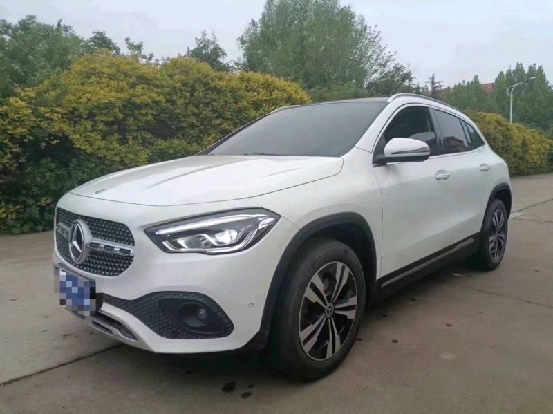 东营21年奔驰GLA2