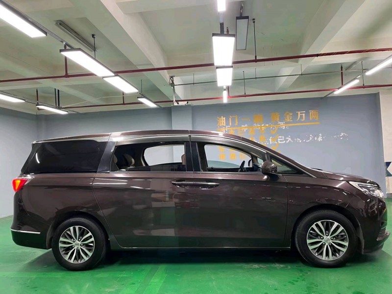 成都18年别克GL88