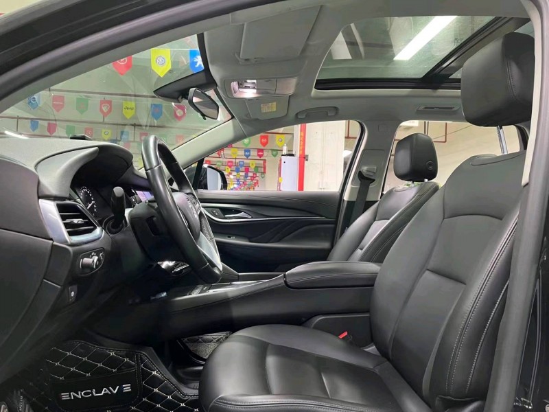 成都20年别克昂科旗4