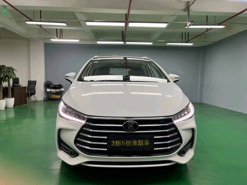 成都19年比亚迪宋MAX1