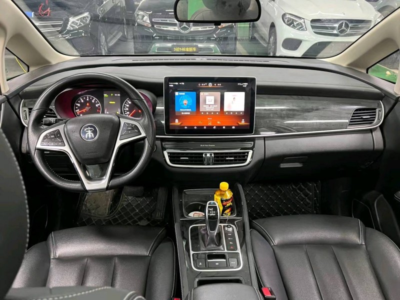 成都19年比亚迪宋MAX5