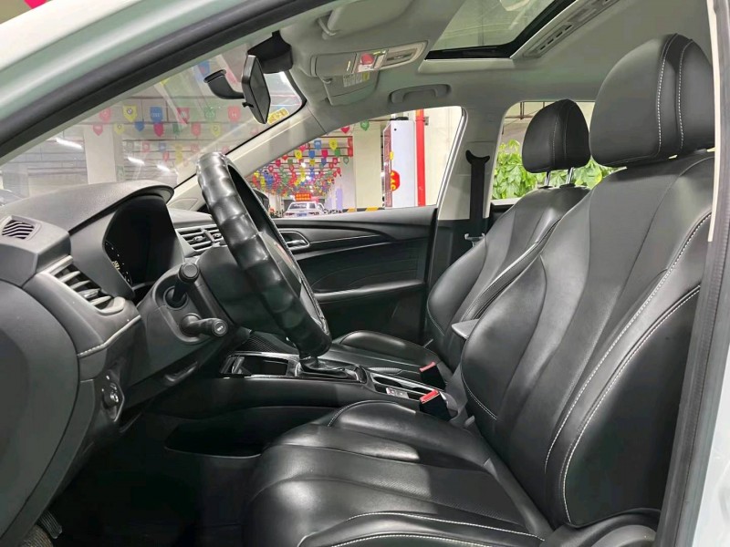 成都21年荣威i54