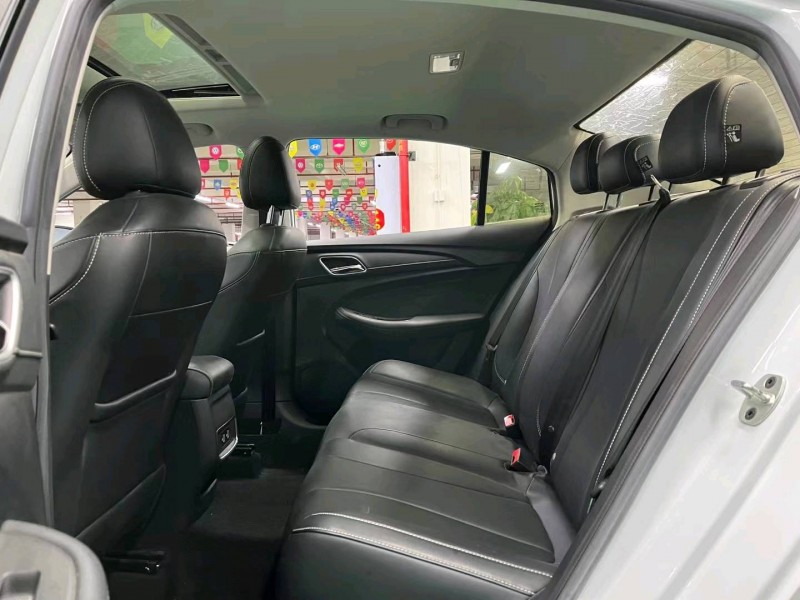 成都21年荣威i55