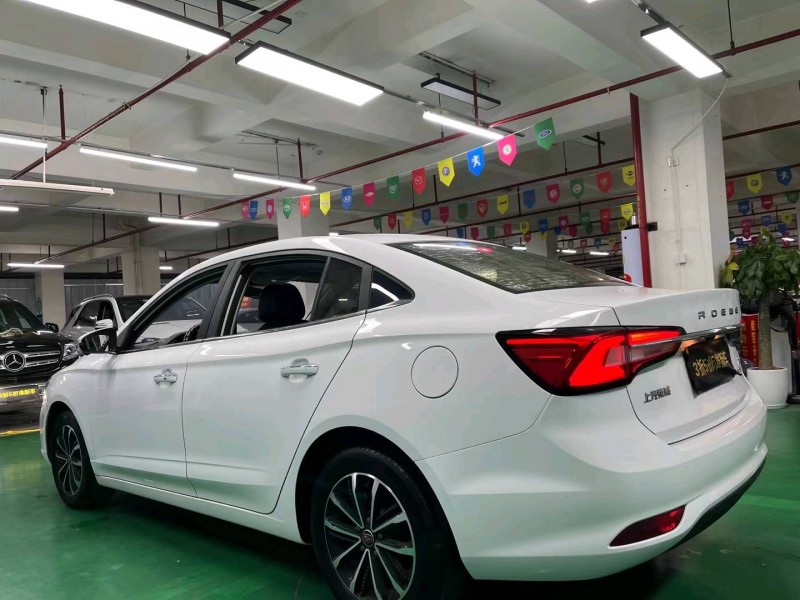 成都21年荣威i57