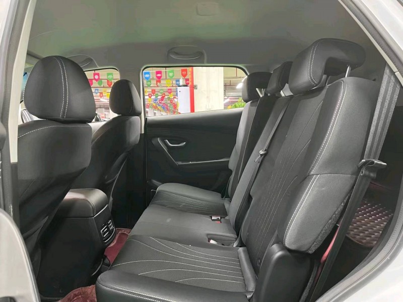 成都21年奇瑞捷途X705