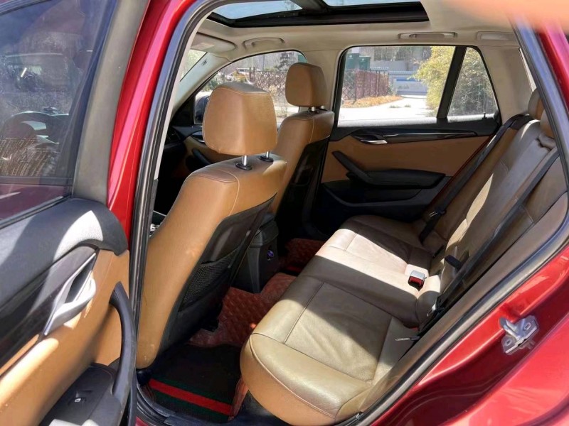 济南11年宝马X16