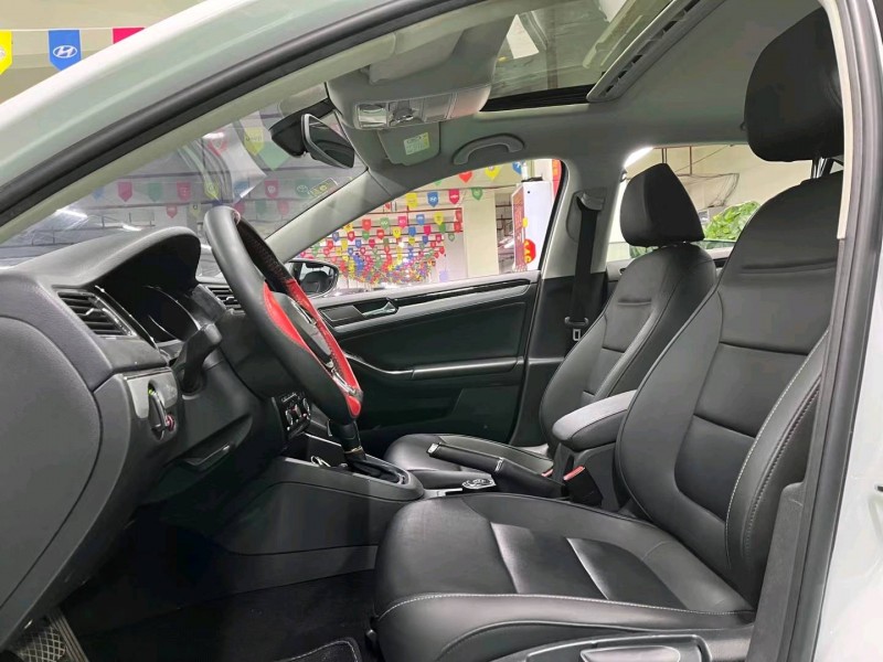 成都18年大众速腾4