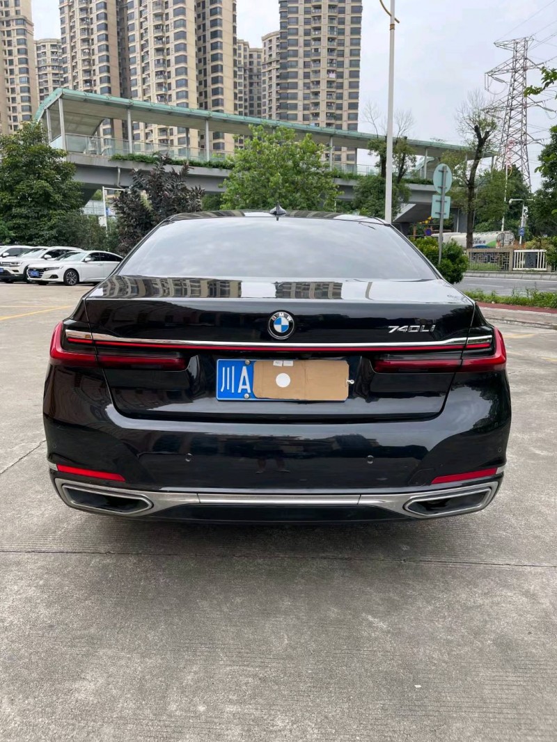 佛山21年宝马7系新能源3