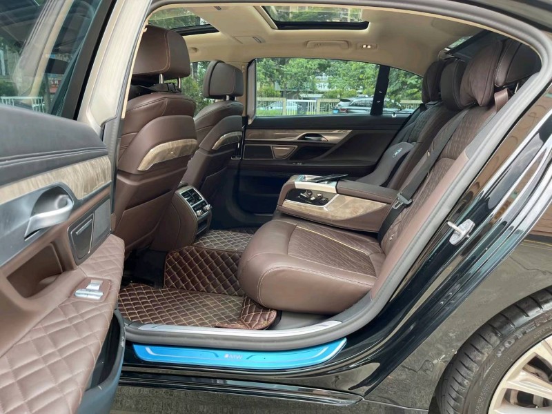 佛山21年宝马7系新能源7