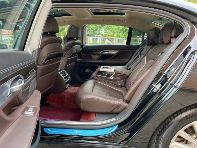 佛山19年宝马7系7