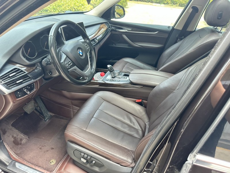 济宁17年宝马X58