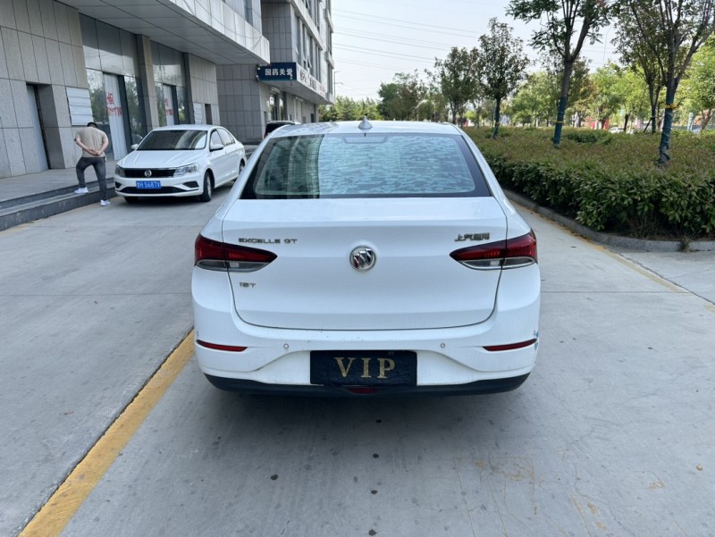 济宁18年别克英朗GT9