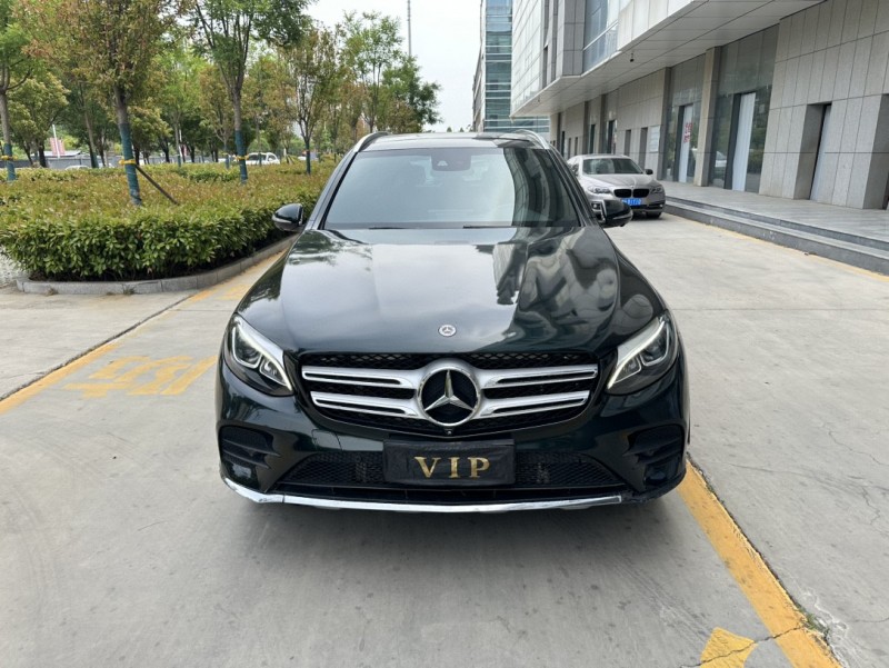 济宁19年奔驰GLC1