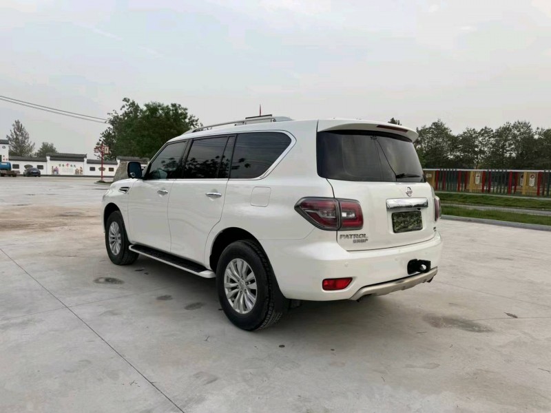 徐州17年日产途乐8
