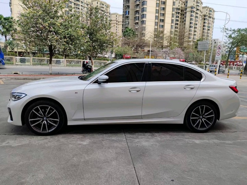 佛山21年宝马3系3
