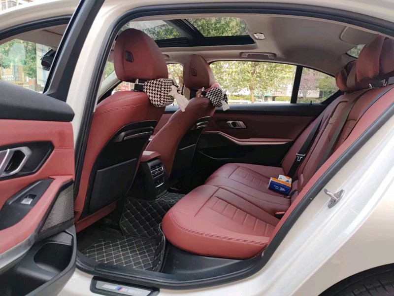 佛山21年宝马3系9