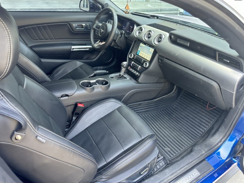 济宁18年福特野马8